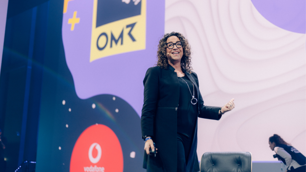 Market Volatility 101: How to Hire the Right Speaker for Your Team