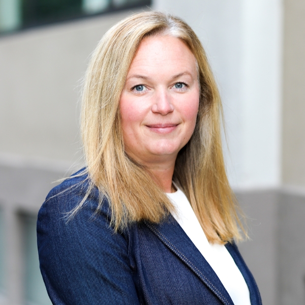 Kelly Monahan Headshot