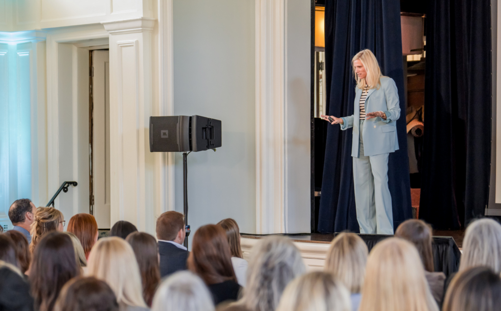 Where Can I Find a List of Available Keynote Speakers for My Event Date?